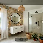 Villa Manolas In Alinda, Leros *